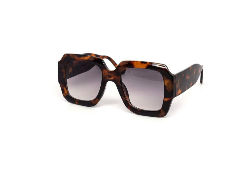 Lexy Oversized Chunky Two-tone Frame
